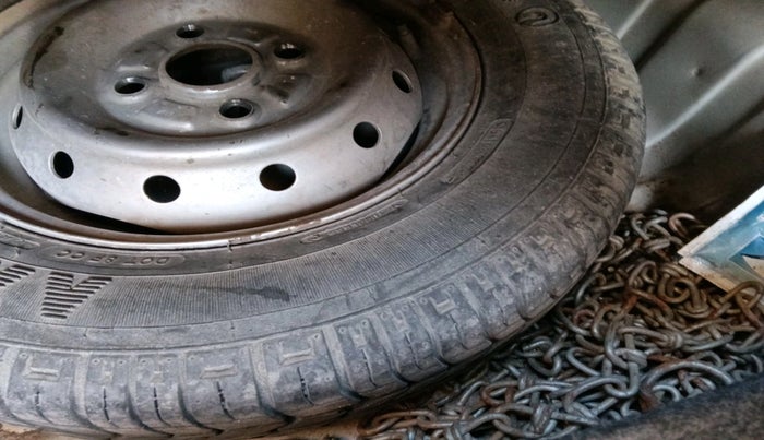 2010 Maruti Alto LXI, Petrol, Manual, 37,791 km, tyre