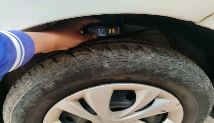 2021 Maruti Swift VXI, Petrol, Manual, 37,755 km, tyre