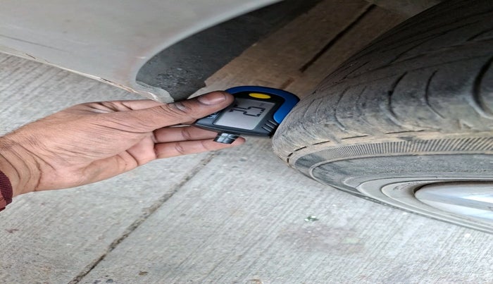 2016 Hyundai Grand i10 SPORTZ 1.2 KAPPA VTVT, Petrol, Manual, 1,12,925 km, tyre