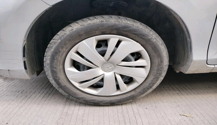 2019 Honda Amaze 1.2L I-VTEC S, Petrol, Manual, 20,700 km, tyre