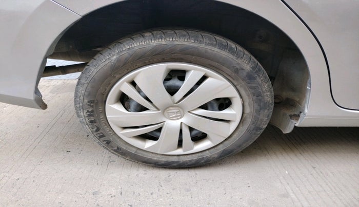 2019 Honda Amaze 1.2L I-VTEC S, Petrol, Manual, 20,700 km, tyre