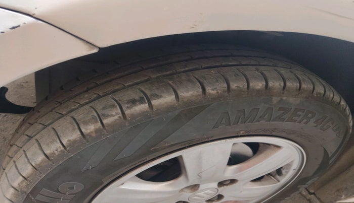 2011 Maruti Swift Dzire ZXI, Petrol, Manual, 87,436 km, tyre