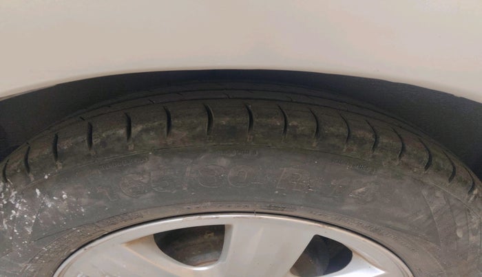 2011 Maruti Swift Dzire ZXI, Petrol, Manual, 87,436 km, tyre