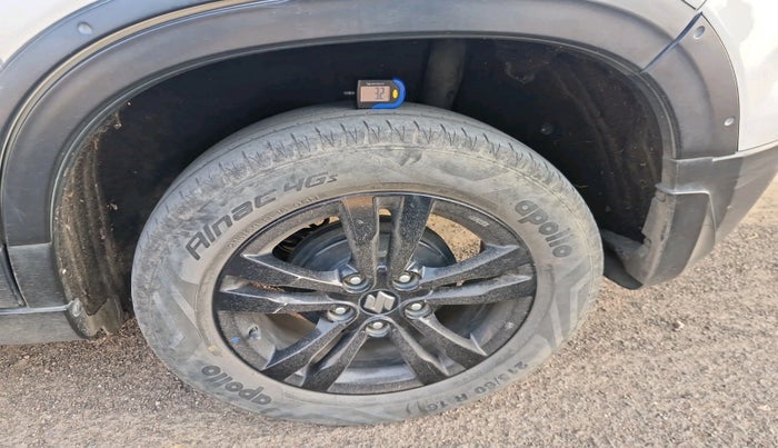 2019 Maruti Vitara Brezza ZDI PLUS AMT, Diesel, Automatic, 39,544 km, tyre