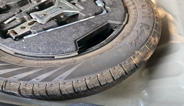 2019 Maruti Vitara Brezza ZDI PLUS AMT, Diesel, Automatic, 39,544 km, tyre