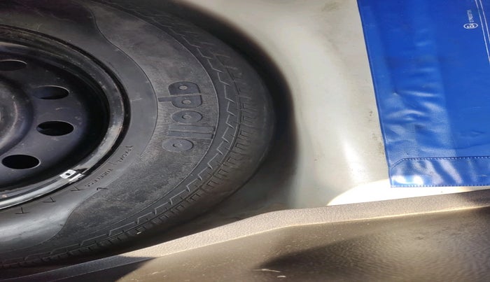 2016 Maruti Swift VDI ABS, Diesel, Manual, 93,161 km, tyre