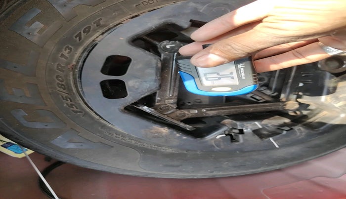 2012 Hyundai i10 SPORTZ 1.2, Petrol, Manual, 77,373 km, tyre