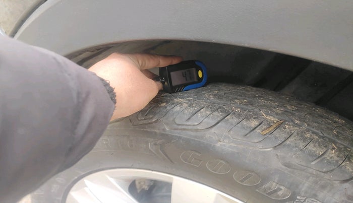 2021 Skoda KUSHAQ AMBITION 1.0L TSI AT, Petrol, Automatic, 33,113 km, tyre