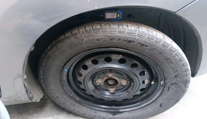 2016 Maruti Wagon R 1.0 VXI, Petrol, Manual, 71,016 km, tyre