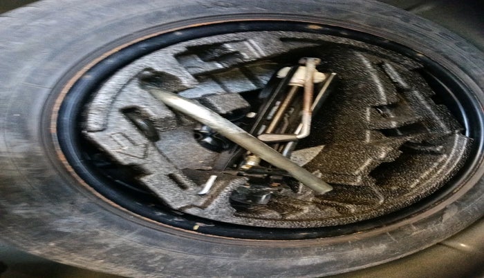 2011 Skoda Superb ELEGANCE 1.8 TSI AT, Petrol, Automatic, 58,921 km, tyre