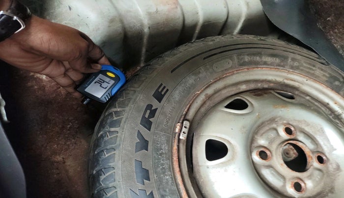 2011 Maruti Zen Estilo LXI, Petrol, Manual, 57,486 km, tyre