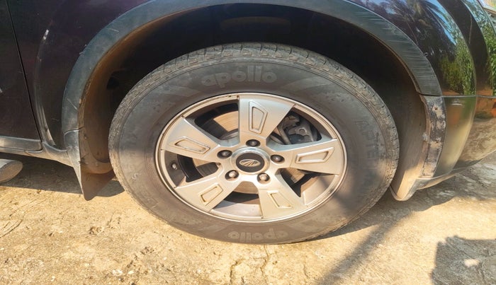 2013 Mahindra XUV500 W8, Diesel, Manual, 1,07,766 km, tyre