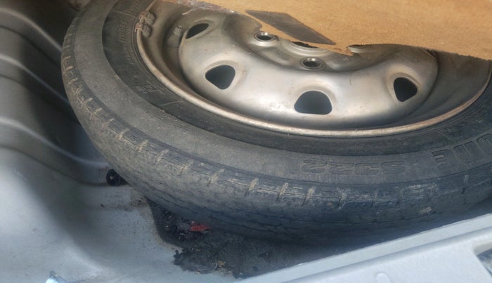 2011 Maruti Alto K10 VXI, Petrol, Manual, 50,431 km, tyre