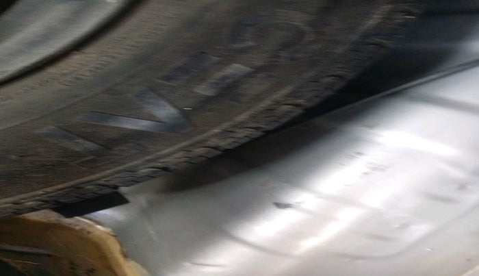 2019 Renault Kwid RXT 1.0 AMT (O), Petrol, Automatic, 17,871 km, tyre