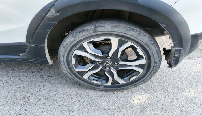 2018 Honda WR-V 1.5L I-DTEC S MT, Diesel, Manual, 1,06,142 km, tyre