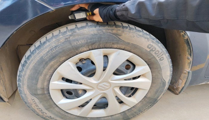 2018 Maruti Swift VXI AMT, Petrol, Automatic, 44,073 km, tyre