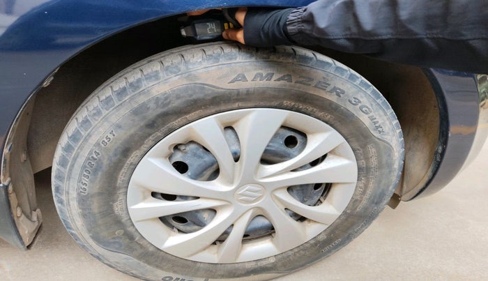 2018 Maruti Swift VXI AMT, Petrol, Automatic, 44,073 km, tyre