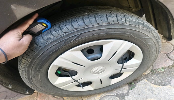 2012 Maruti Wagon R 1.0 VXI, Petrol, Manual, 76,016 km, tyre