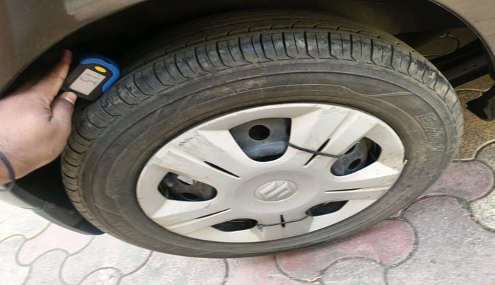 2012 Maruti Wagon R 1.0 VXI, Petrol, Manual, 76,016 km, tyre