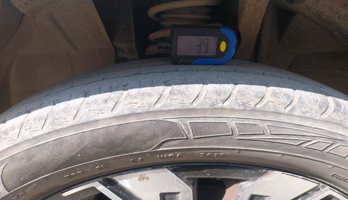 2022 Renault Kiger RXT (O) AMT, Petrol, Automatic, 24,098 km, tyre