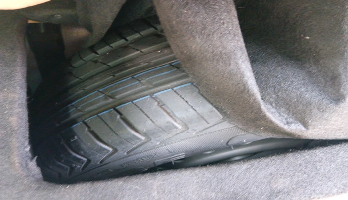 2021 Maruti New Wagon-R LXI CNG (O) 1.0, Petrol, Manual, 25,081 km, tyre