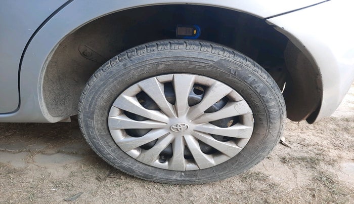 2012 Toyota Etios Liva G, Petrol, Manual, 52,353 km, tyre