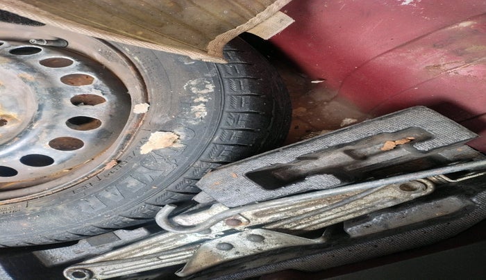 2014 Honda Amaze 1.2L I-VTEC S, Petrol, Manual, 86,338 km, tyre