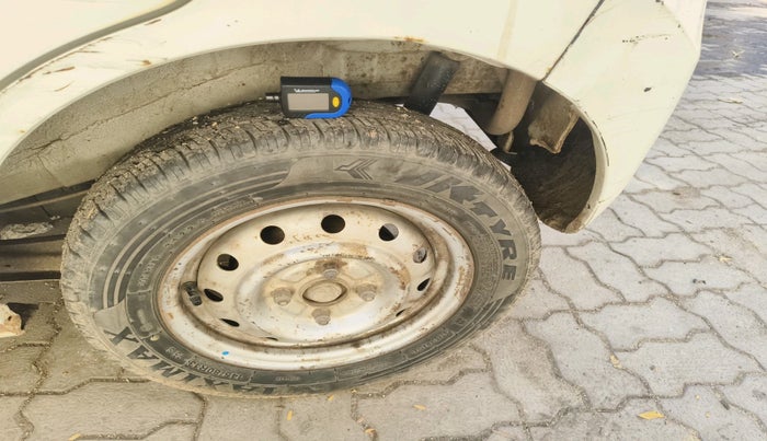 2011 Maruti Wagon R 1.0 LXI, Petrol, Manual, 2,31,169 km, tyre