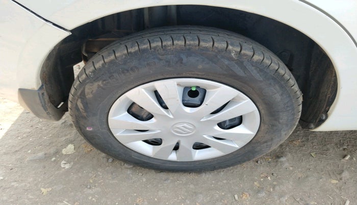 2012 Maruti Swift Dzire VDI, Diesel, Manual, 1,52,669 km, tyre