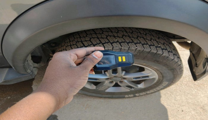 2021 Mahindra Thar LX PETROL HT 4WD AT, Petrol, Automatic, 63,382 km, tyre