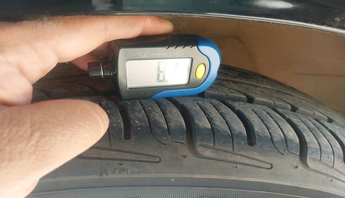 2011 Maruti Ritz VDI, Diesel, Manual, 1,19,261 km, tyre