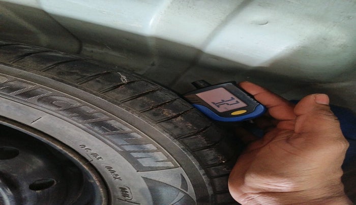 2012 Maruti Alto 800 LXI, Petrol, Manual, 85,589 km, tyre