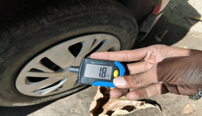 2015 Maruti Swift VDI, Diesel, Manual, 1,30,711 km, tyre