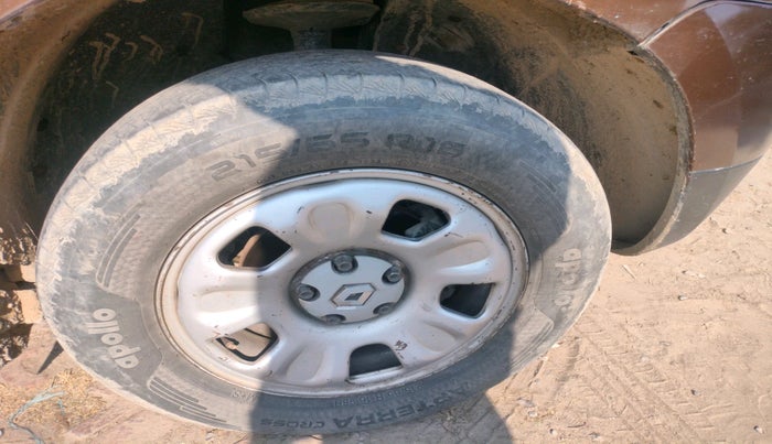 2014 Renault Duster 85 PS RXL DIESEL (OPT), Diesel, Manual, 1,39,311 km, tyre