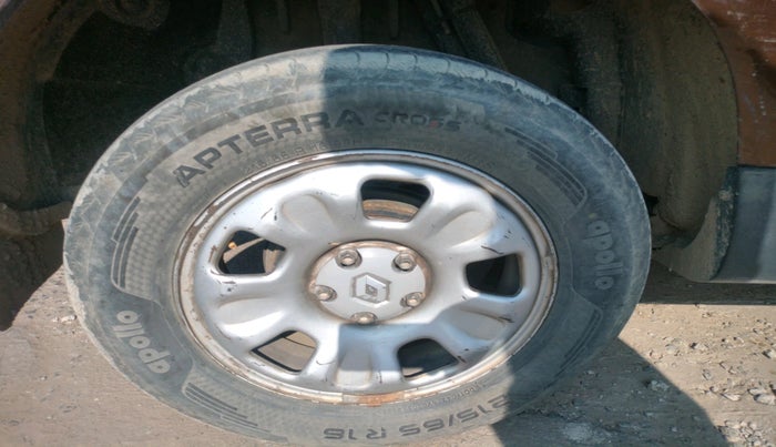 2014 Renault Duster 85 PS RXL DIESEL (OPT), Diesel, Manual, 1,39,311 km, tyre