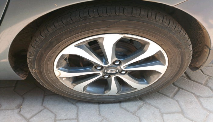 2014 Hyundai Xcent SX AT 1.2 (O), Petrol, Automatic, 1,39,450 km, tyre