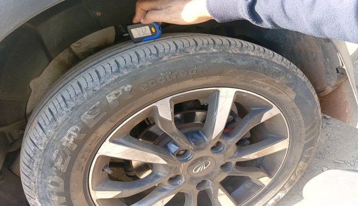 2018 Mahindra XUV500 W11, Diesel, Manual, 75,484 km, tyre