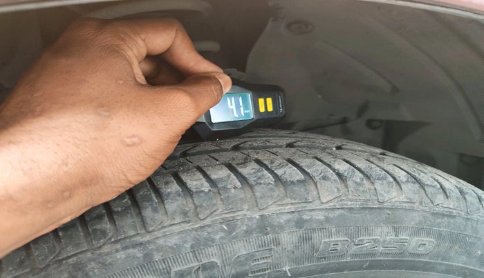 2016 Honda Jazz 1.2L I-VTEC S AT, Petrol, Automatic, 63,685 km, tyre