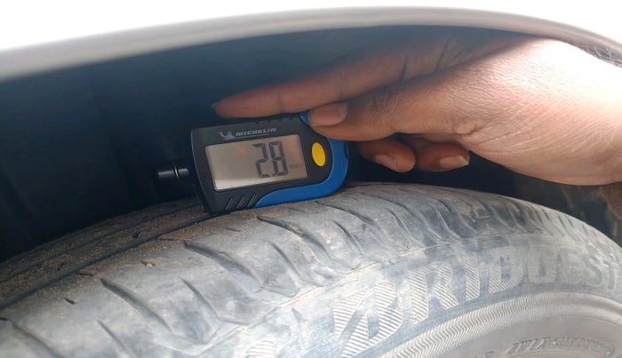 2015 Maruti Ciaz ZXI, Petrol, Manual, 1,26,289 km, tyre