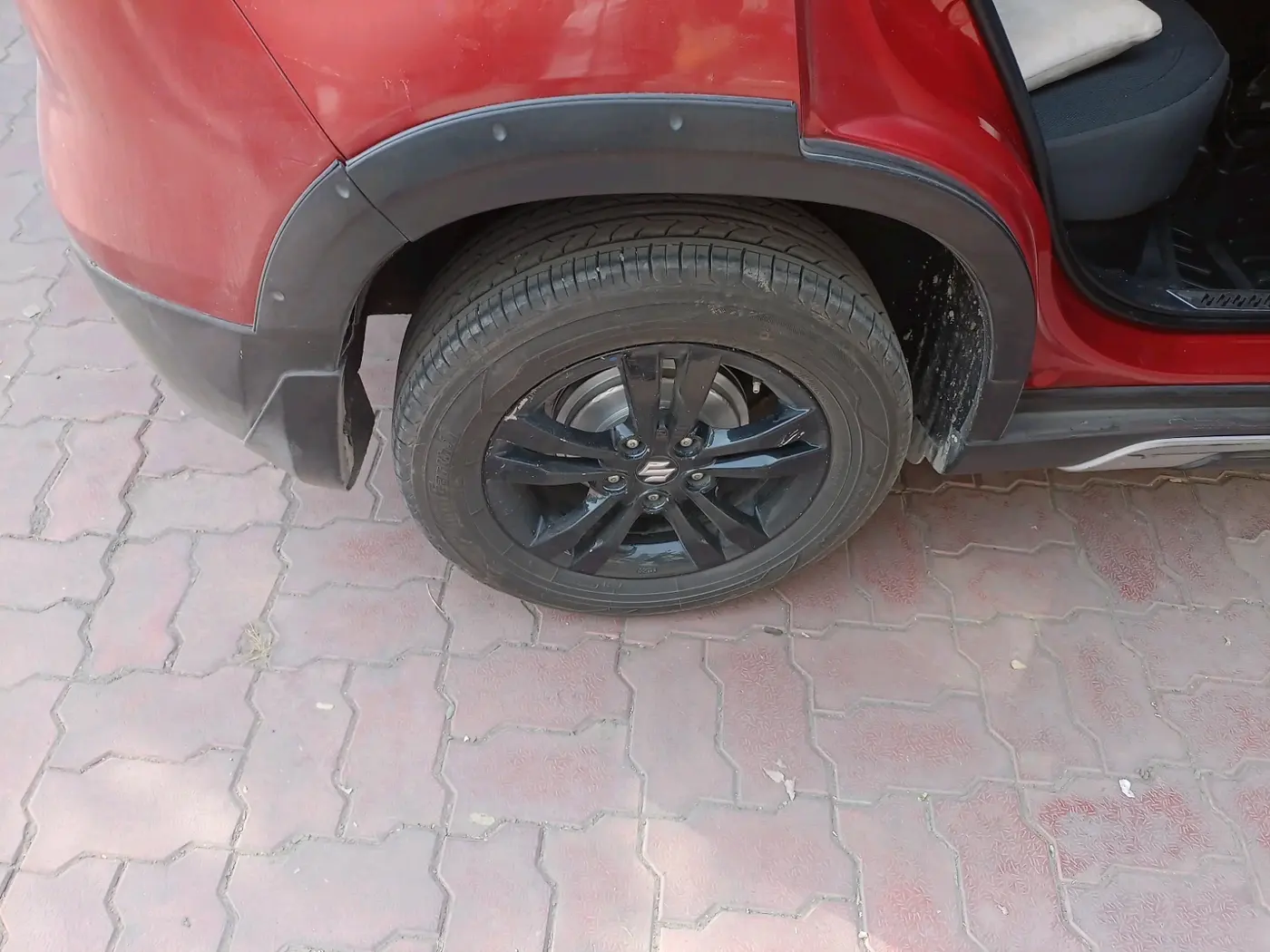 2019 Maruti Vitara Brezza ZDI AMT, Diesel, Automatic, 1,71,494 km, tyre