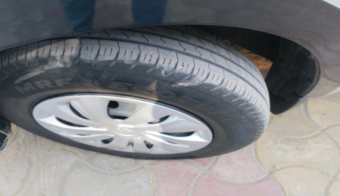 2025 Maruti Swift VXI 1.2L CNG, Petrol, Manual, 12,100 km, tyre