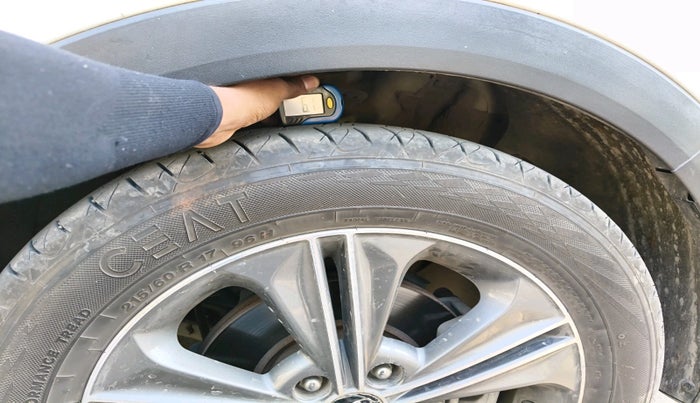 2017 Hyundai Creta SX PLUS AT 1.6 DIESEL, Diesel, Automatic, 88,650 km, tyre