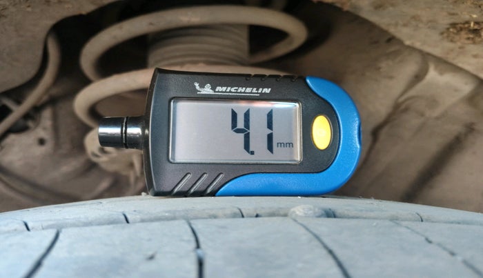 2020 KIA SELTOS HTK PLUS 1.5 DIESEL, Diesel, Manual, 1,53,682 km, tyre