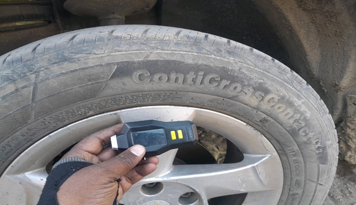 2014 Renault Duster 85 PS RXL DIESEL, Diesel, Manual, 1,44,169 km, tyre