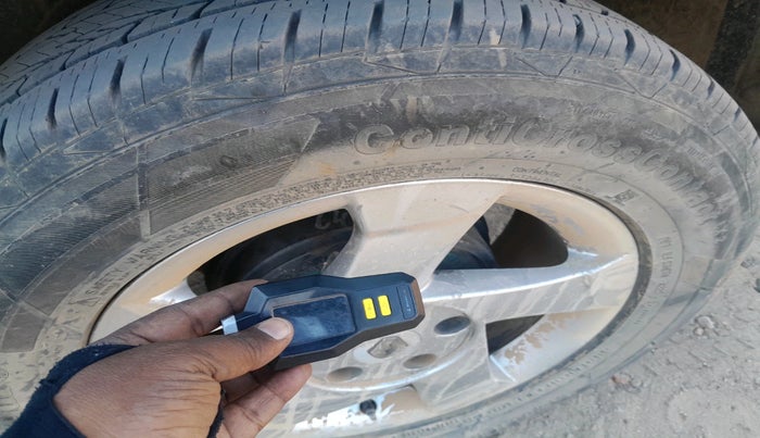 2014 Renault Duster 85 PS RXL DIESEL, Diesel, Manual, 1,44,169 km, tyre