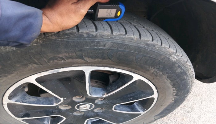 2016 Renault Duster 110 PS RXZ 4X2 AMT DIESEL, Diesel, Automatic, 1,28,049 km, tyre