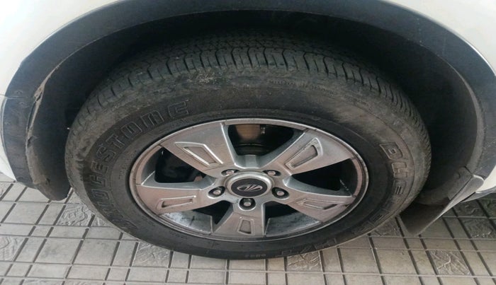 2012 Mahindra XUV500 W8, Diesel, Manual, 3,27,672 km, tyre