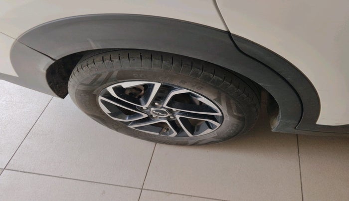 2022 KIA CARENS LUXURY PLUS 1.5 DIESEL AT 7 STR, Diesel, Automatic, 70,684 km, tyre