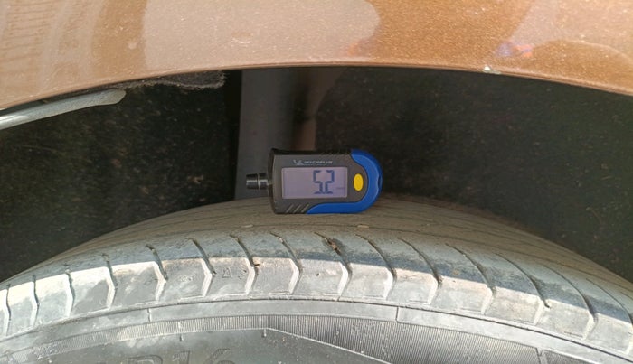 2016 Ford Ecosport TITANIUM 1.5L DIESEL, Diesel, Manual, 1,24,503 km, tyre