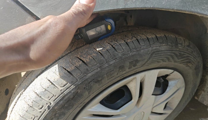 2017 Datsun Redi Go T (O), Petrol, Manual, 35,579 km, tyre